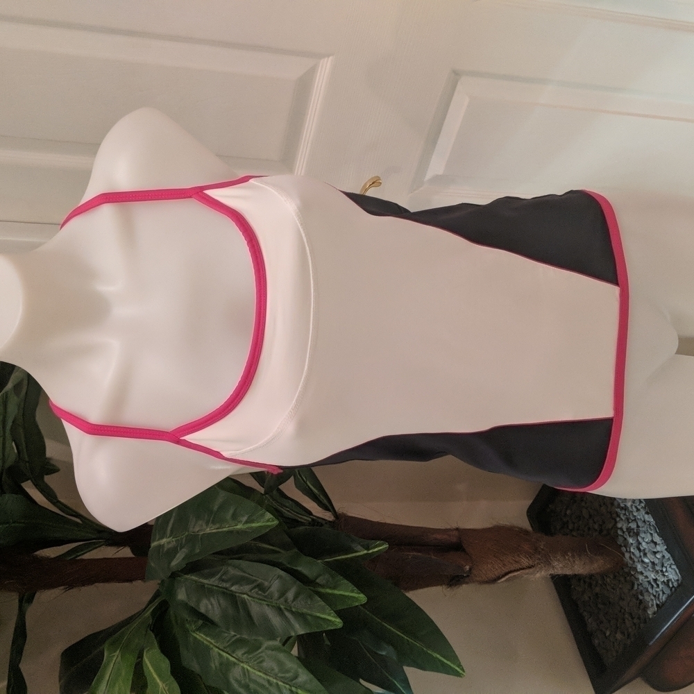Old Navy Women's Racerback Athletic Tank Top w/Built-In Bra Size Sm